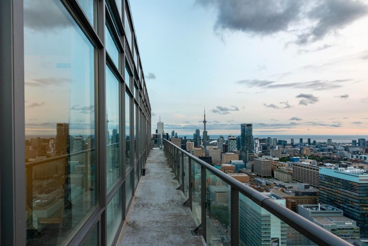 Great View High Rise In Central Toronto Dış mekan fotoğraf