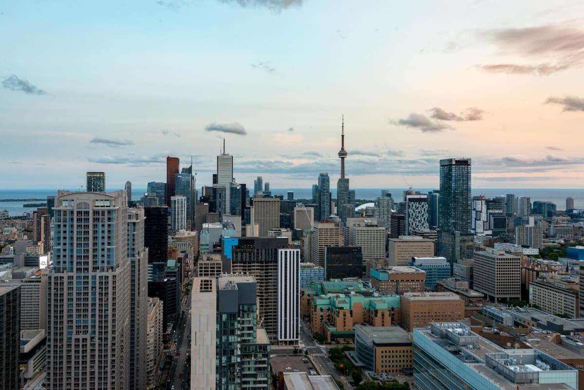 Great View High Rise In Central Toronto Dış mekan fotoğraf