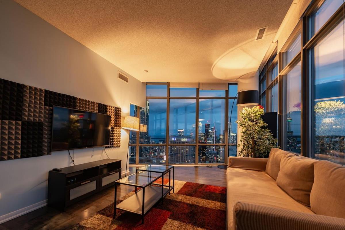 Great View High Rise In Central Toronto Dış mekan fotoğraf