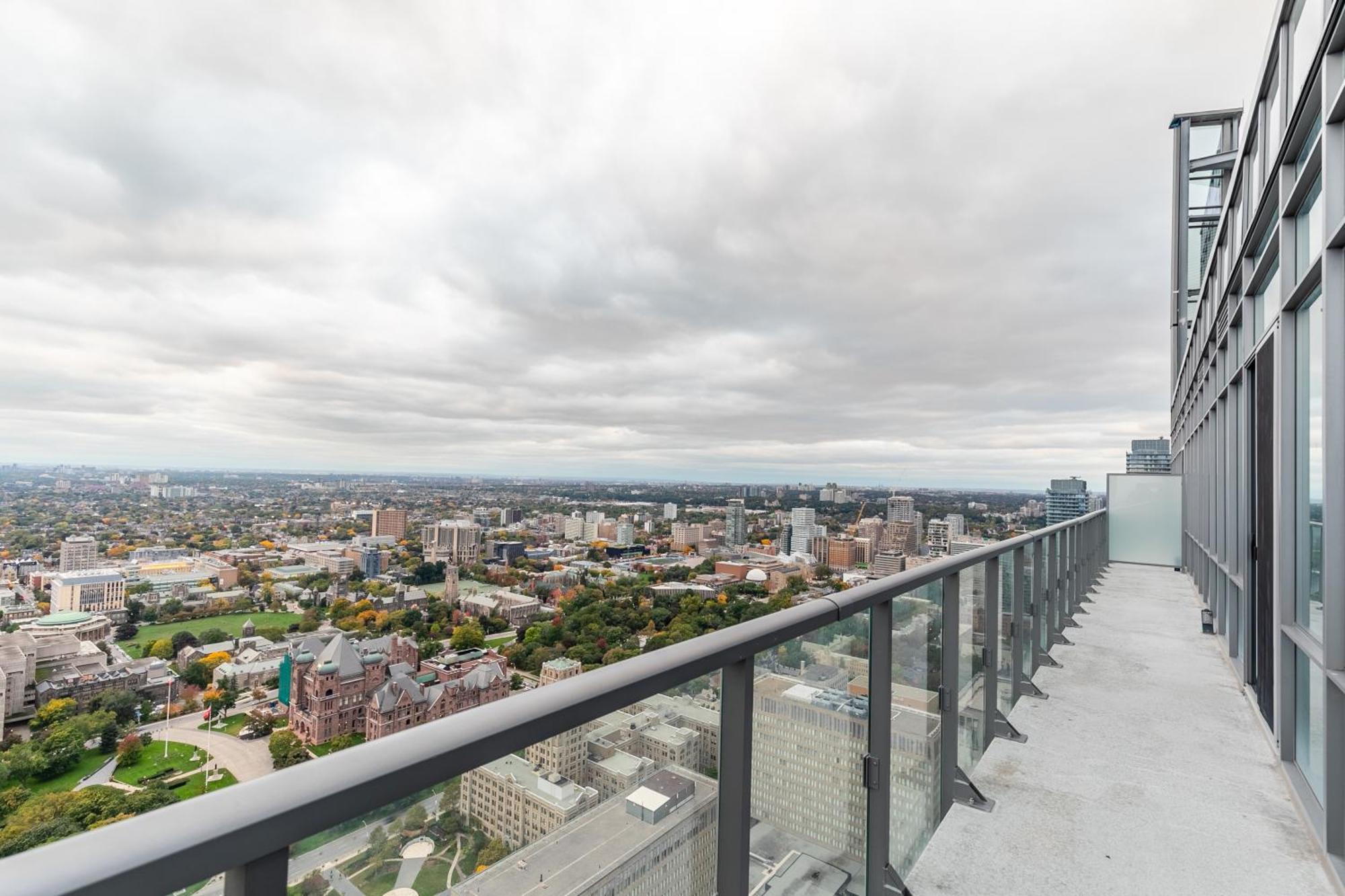 Great View High Rise In Central Toronto Dış mekan fotoğraf
